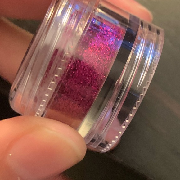 2/$15 Medusa’s Makeup Glitter Eye Dust - Picture 3 of 4